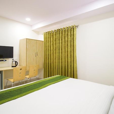Hotel Pratz Inn Hyderabad Exterior photo